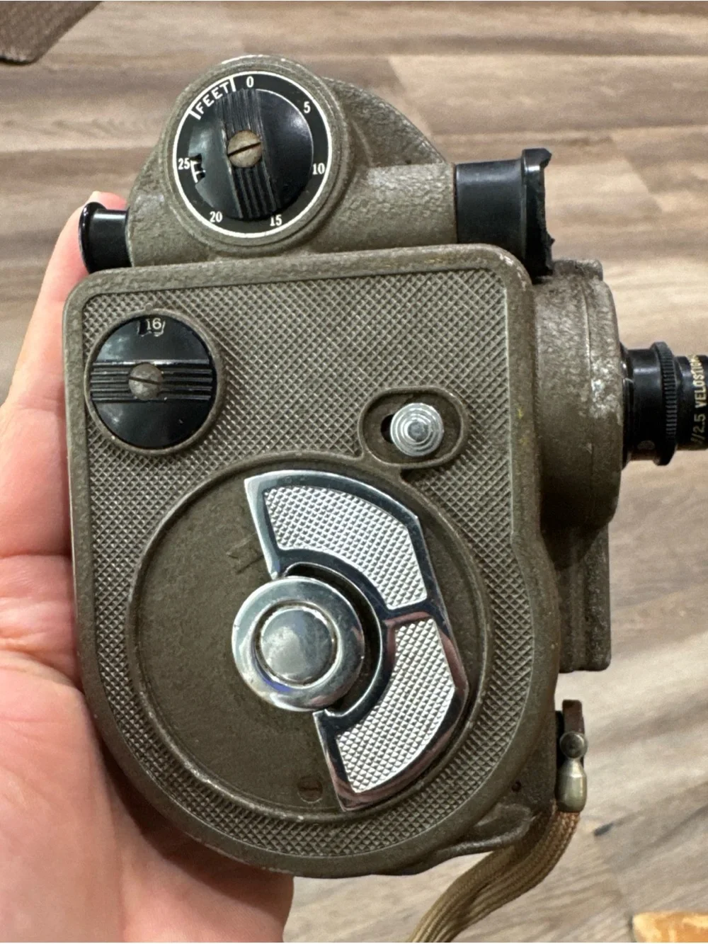 Vintage 1940s Revere Eight Model 88 8mm Movie Camera Not Tested